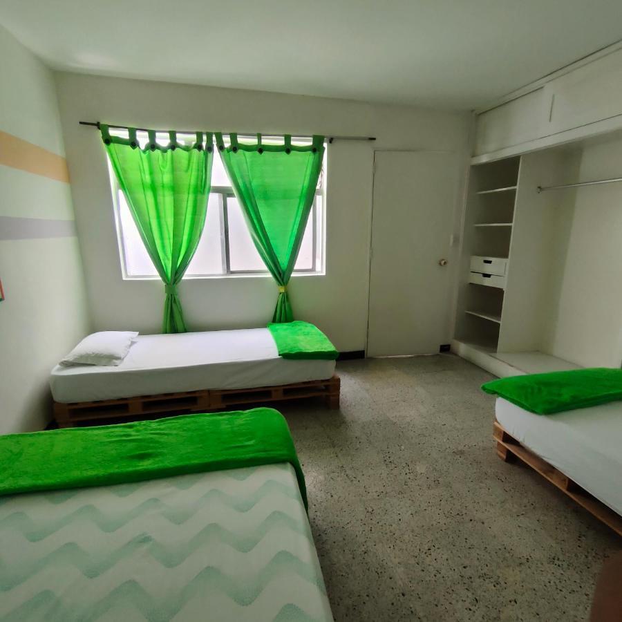 מדיין Hostal Rich מראה חיצוני תמונה