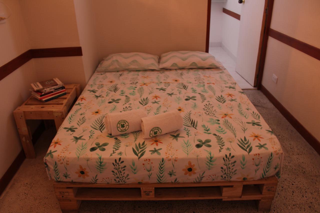 מדיין Hostal Rich מראה חיצוני תמונה