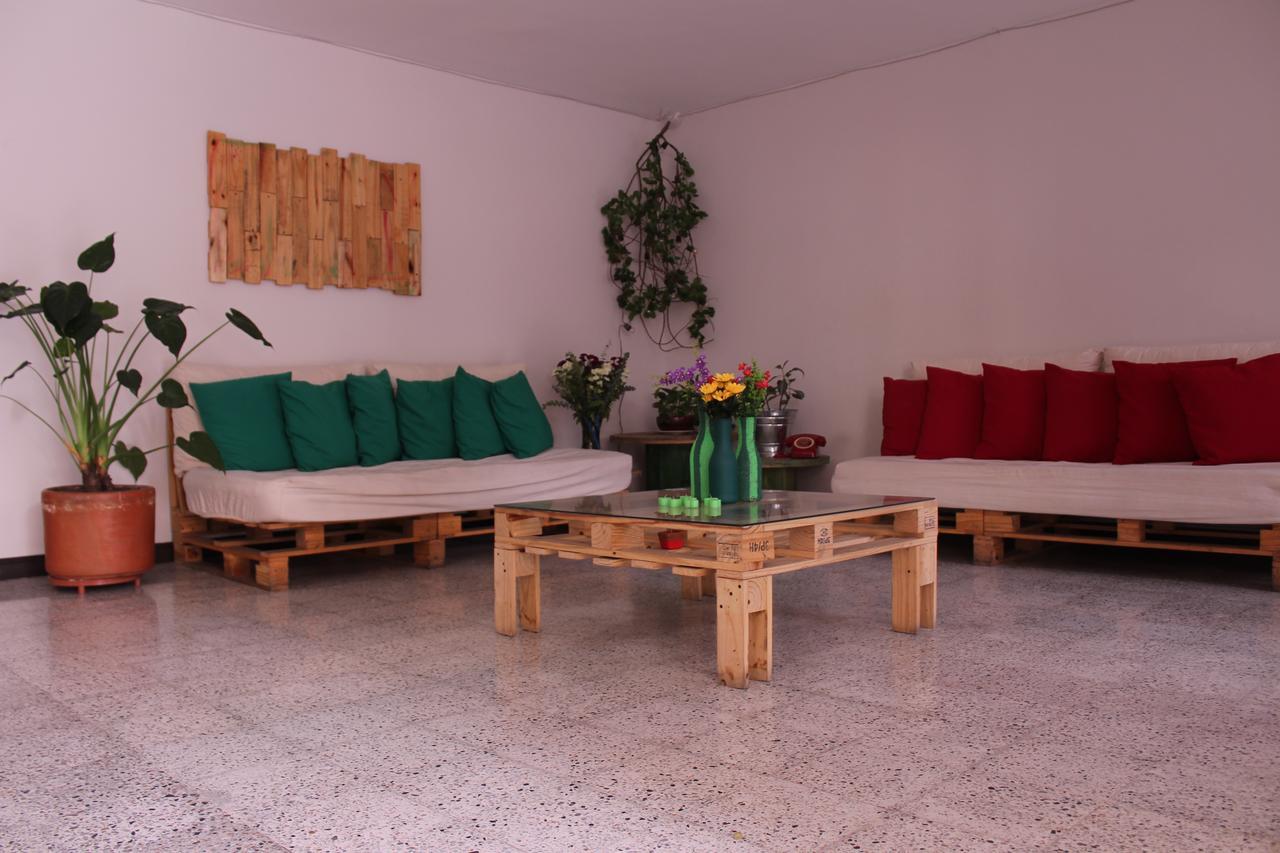 מדיין Hostal Rich מראה חיצוני תמונה