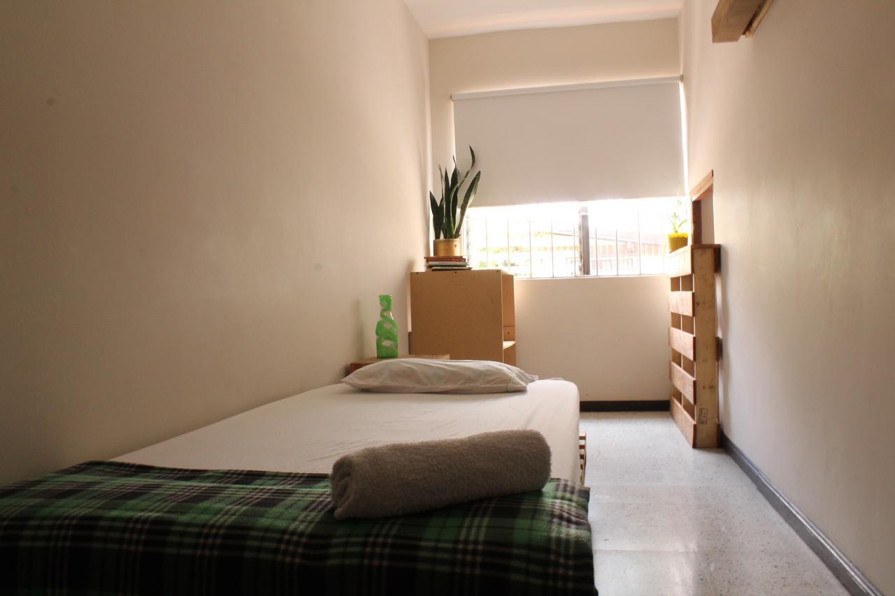 מדיין Hostal Rich מראה חיצוני תמונה