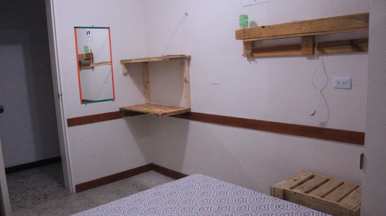 מדיין Hostal Rich מראה חיצוני תמונה